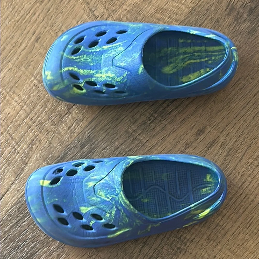 Kids Blue and Green Slip-On Shoes Toddler Boys' Clog Sandal size 11 - Picture 8 of 8